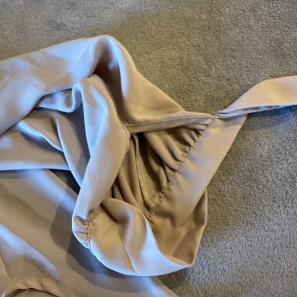 Premise Studio Champagne Off The Shoulder Blouse - Picture 4 of 5